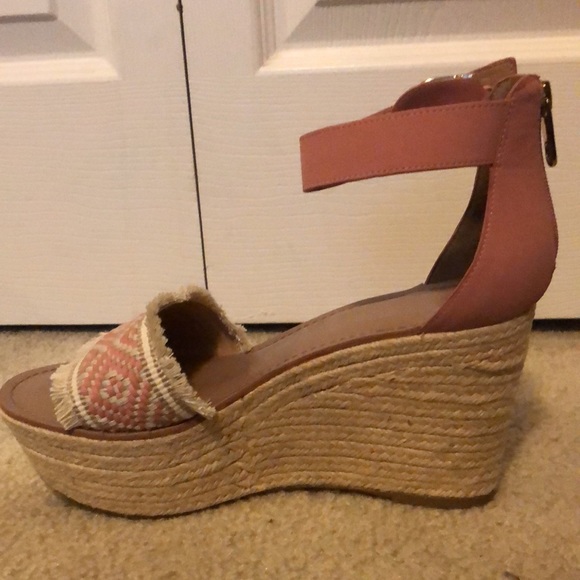 Brand New Tommy Hilfiger Wedges - Picture 10 of 11